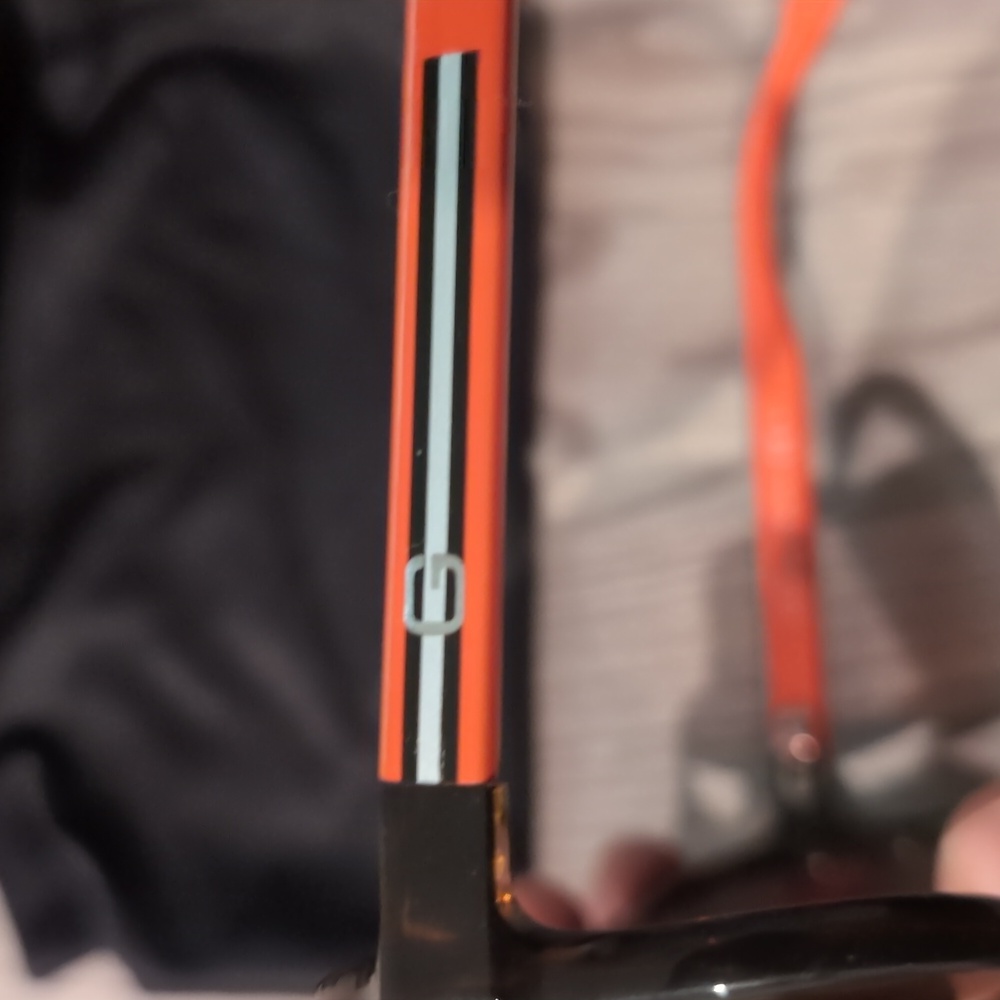 Great Condition Gucci Sunglasses - image 3